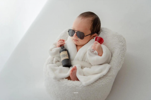 宁夏宝宝额头高聪明有福气